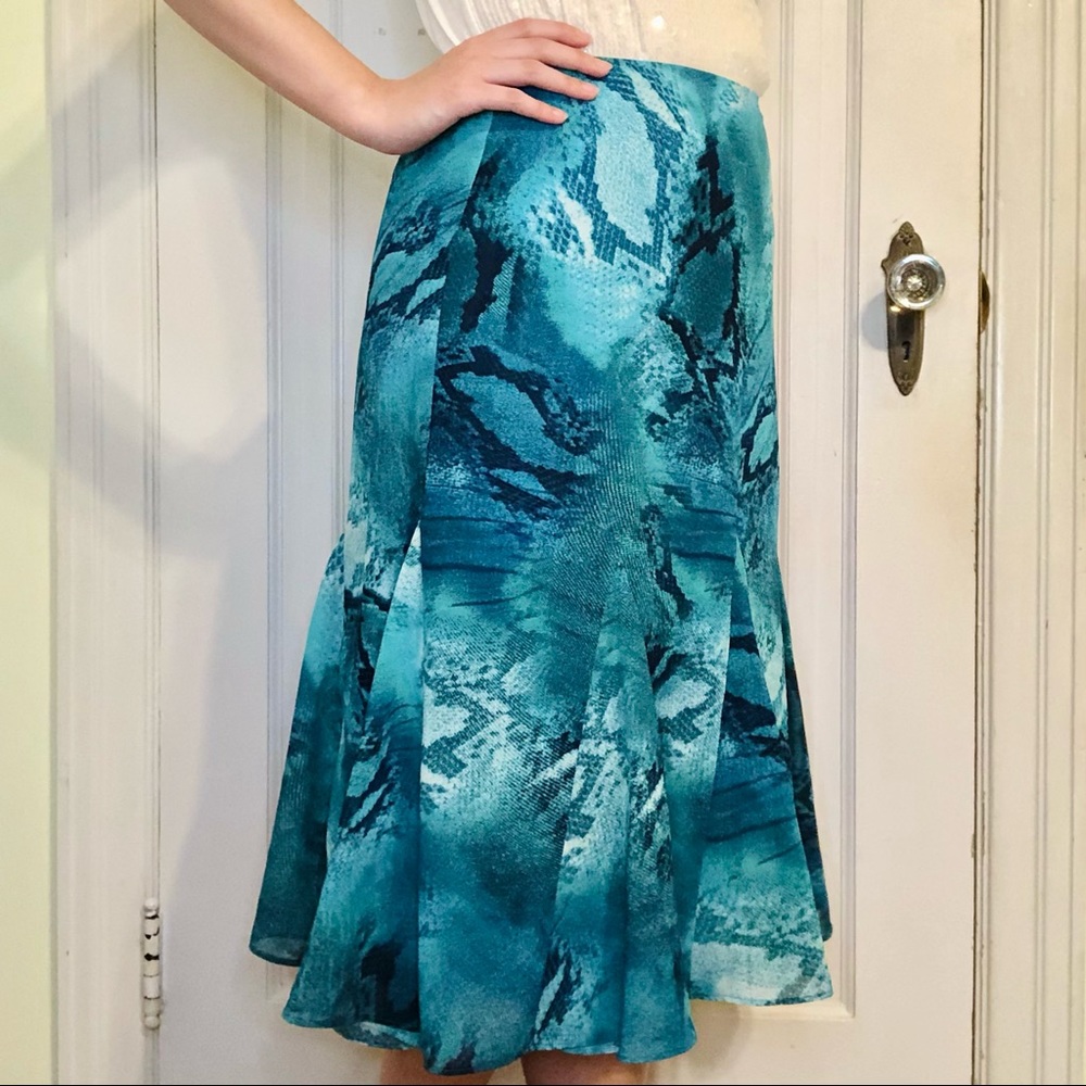 NWT Chico’s Snakeskin Fit and Flare Skirt Teal